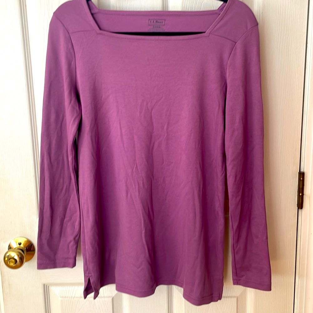 LL bean square neck long sleeve dressy tee like new!